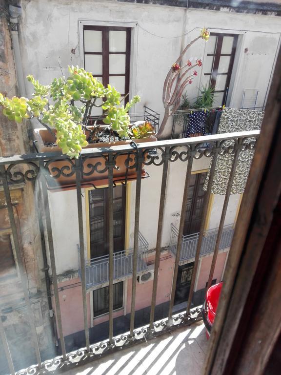 Monovano Centro Storico Catania Bagian luar foto